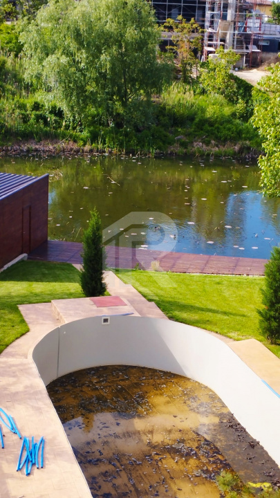 MEGA OCAZIE SE VINDE VILA IN SNAGOV-CIOFLICENI - DESCHIDERE LA LAC - 375000 Euro