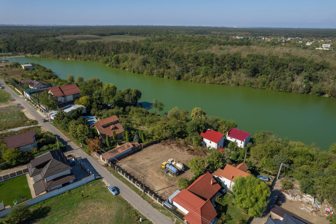 BRANESTI, TEREN 1400 MP, DESCHIDERE 32 MP, VEDERE LA LAC!