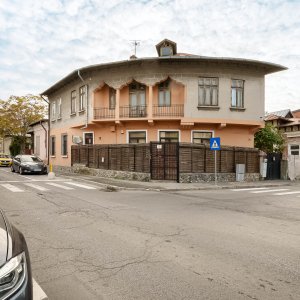 CAROL - REGINA MARIA, APARTAMENT RENOVABIL 80 MP TOTAL, ETAJ 1!