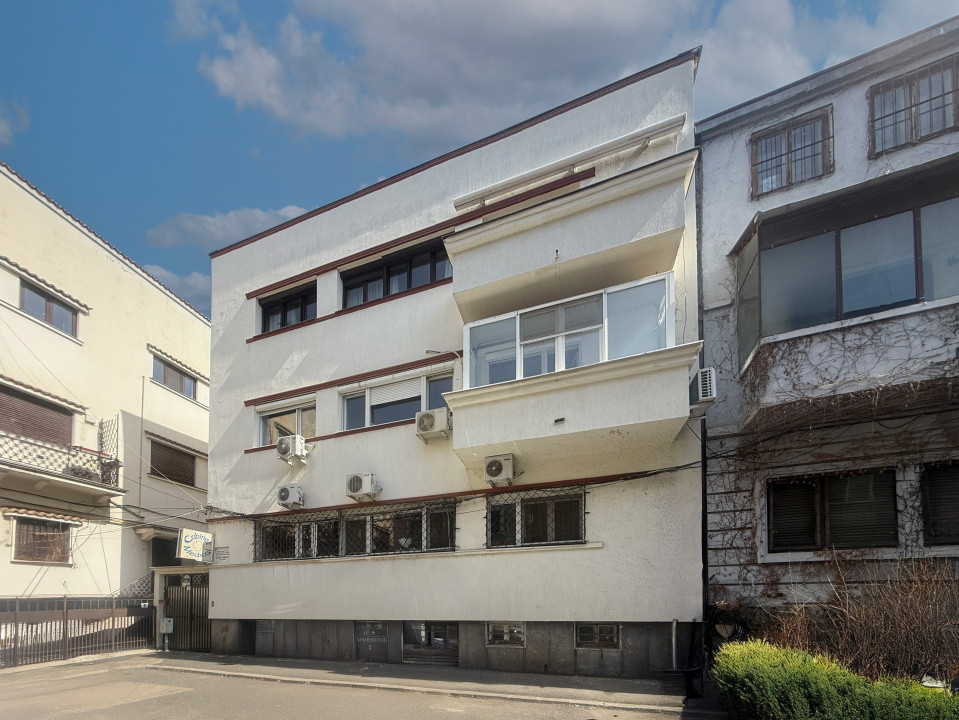 Apartament neoclasic în inima Bucureștiului – o poveste de arhitectură și elegan