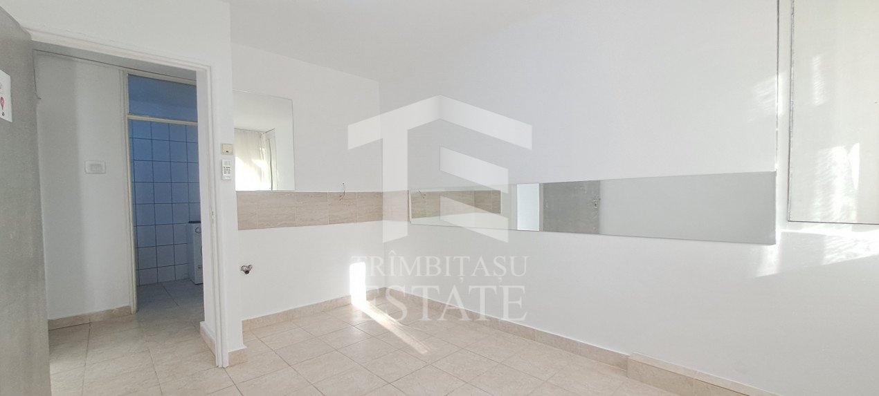 Spatiu stradal | Comercial sau Birou | Tineretului