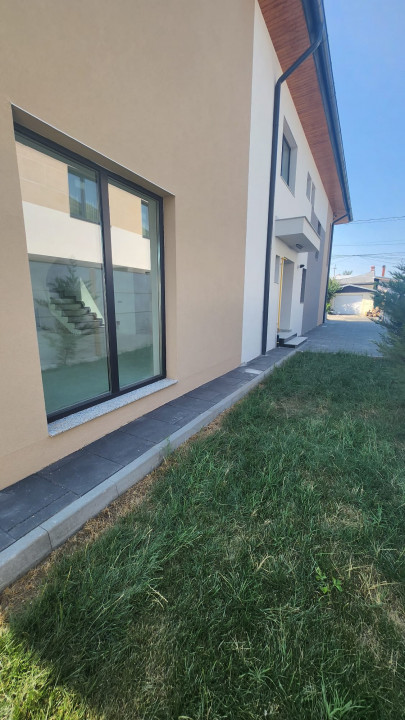 Duplex Straulesti, 2 Cocosi, strada Dunacesti